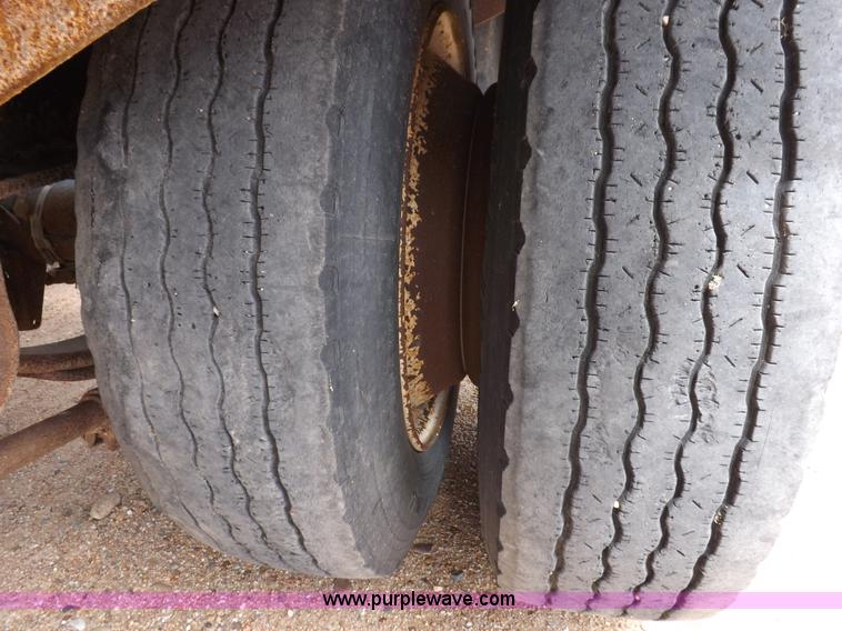 image for item I7666 2008 Neville tender trailer