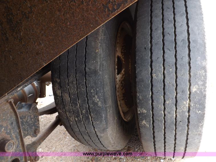 image for item I7666 2008 Neville tender trailer