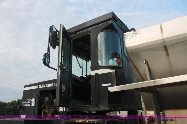 image for item I7829 1994 Ag-Chem TerraGator 1844 spreader