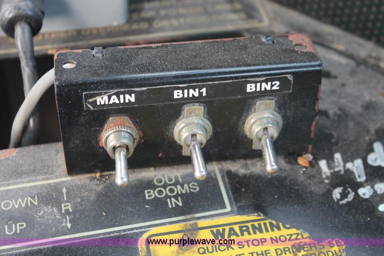 image for item I7829 1994 Ag-Chem TerraGator 1844 spreader