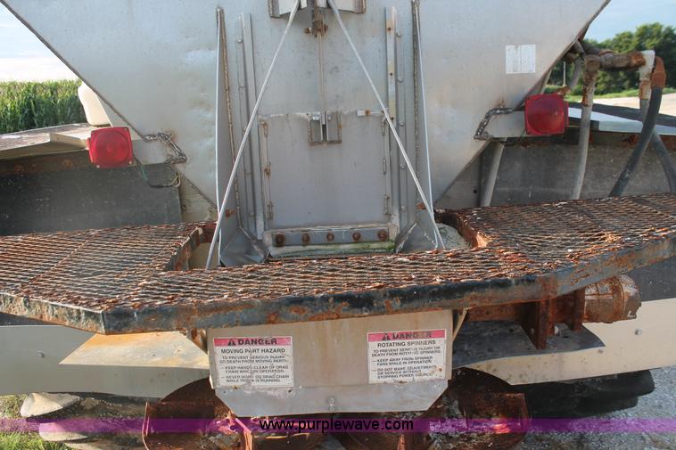 image for item I7829 1994 Ag-Chem TerraGator 1844 spreader