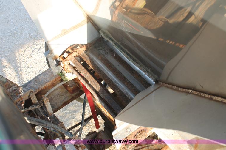 image for item I7829 1994 Ag-Chem TerraGator 1844 spreader