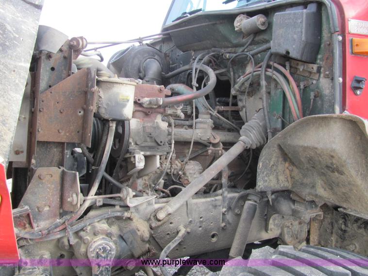 image for item I7831 1990 International 4900 spreader truck