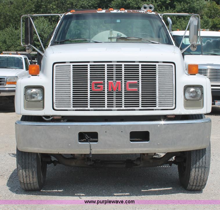 image for item I7832 1992 GMC TopKick C7H042 flatbed truck