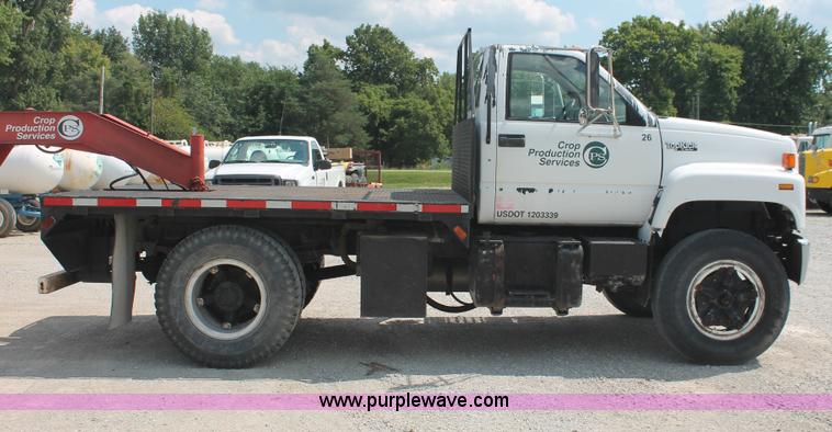 image for item I7832 1992 GMC TopKick C7H042 flatbed truck