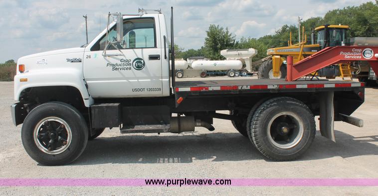 image for item I7832 1992 GMC TopKick C7H042 flatbed truck