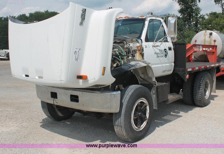 image for item I7832 1992 GMC TopKick C7H042 flatbed truck