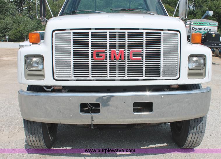 image for item I7832 1992 GMC TopKick C7H042 flatbed truck