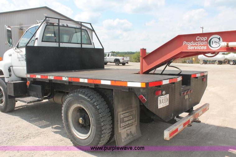 image for item I7832 1992 GMC TopKick C7H042 flatbed truck