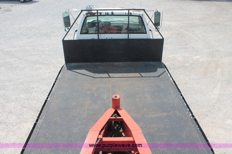 image for item I7832 1992 GMC TopKick C7H042 flatbed truck