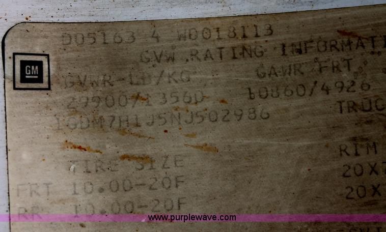 image for item I7832 1992 GMC TopKick C7H042 flatbed truck