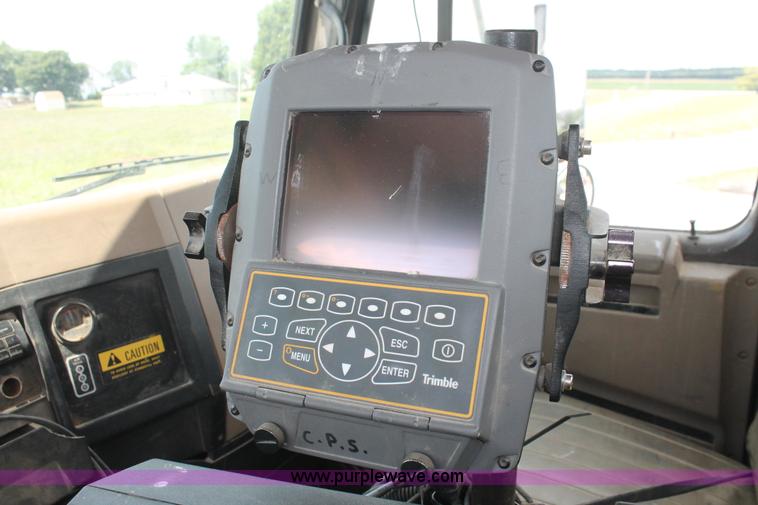 image for item I7836 1991 International 4900 floater spreader truck