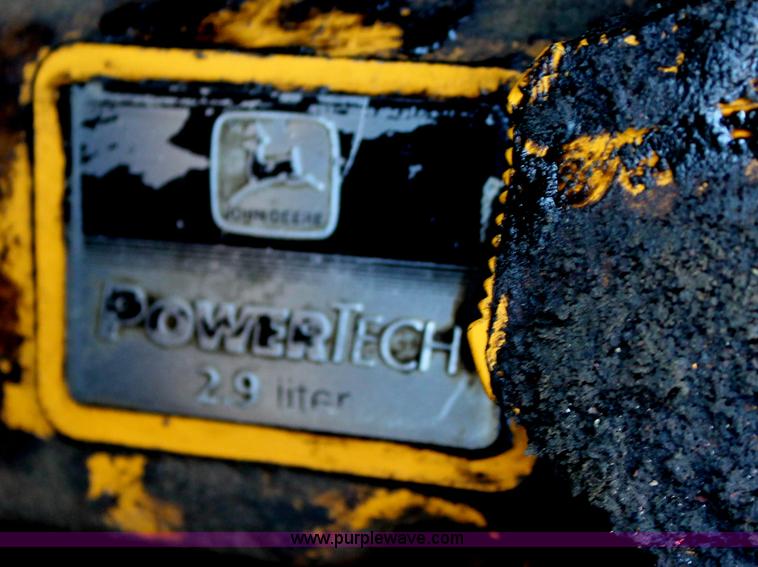 image for item I7837 2000 John Deere 260 Series II skid steer