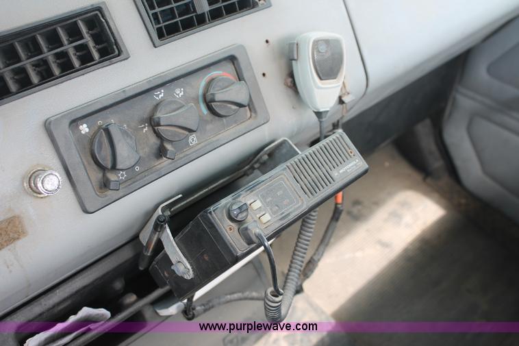 image for item I7838 1994 Freightliner FL70 liquid nurse truck