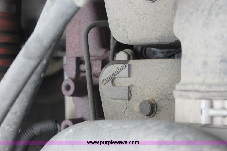 image for item I7838 1994 Freightliner FL70 liquid nurse truck