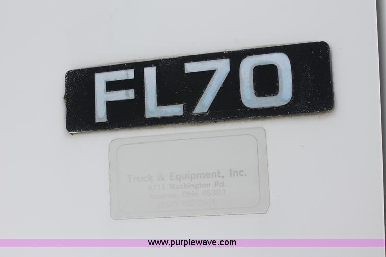 image for item I7838 1994 Freightliner FL70 liquid nurse truck