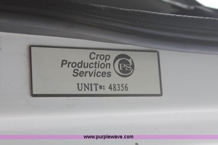 image for item I7838 1994 Freightliner FL70 liquid nurse truck