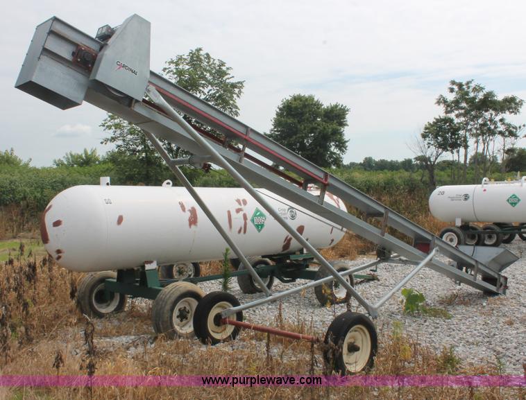 image for item I7839 Cardinal BC10 seed conveyor