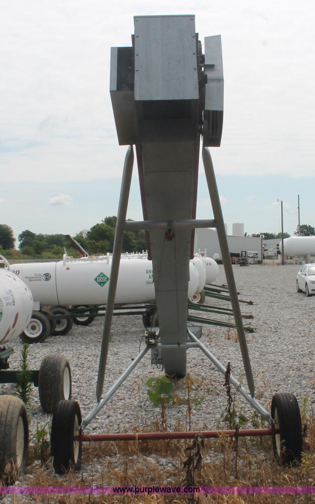 image for item I7839 Cardinal BC10 seed conveyor