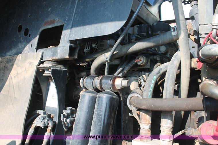 image for item I7841 2005 GVM Prowler XP 1149T self-propelled sprayer/spreader