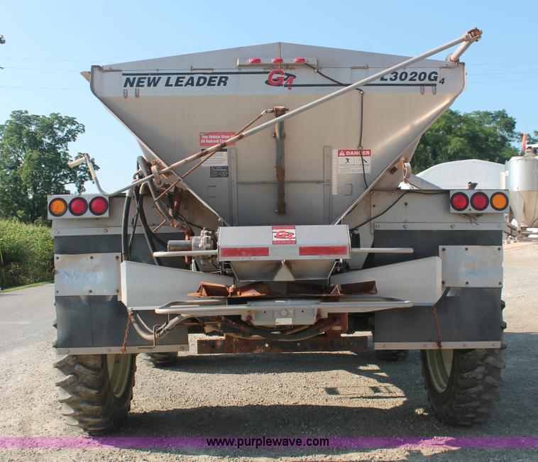 image for item I7841 2005 GVM Prowler XP 1149T self-propelled sprayer/spreader