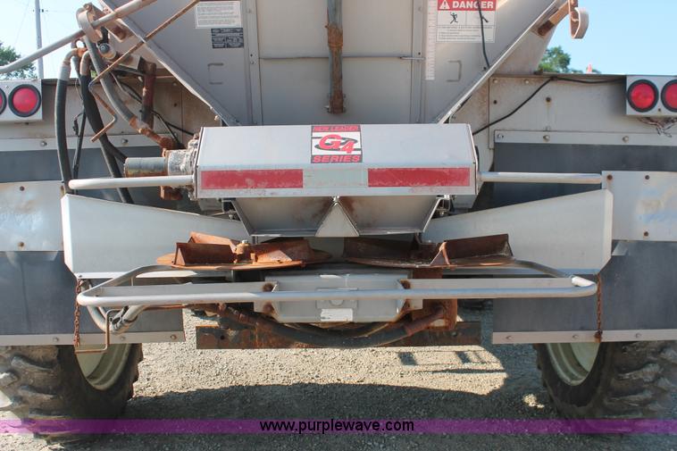 image for item I7841 2005 GVM Prowler XP 1149T self-propelled sprayer/spreader