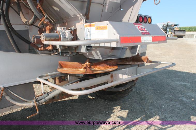 image for item I7841 2005 GVM Prowler XP 1149T self-propelled sprayer/spreader