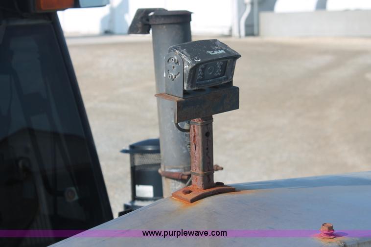 image for item I7841 2005 GVM Prowler XP 1149T self-propelled sprayer/spreader