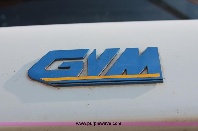 image for item I7841 2005 GVM Prowler XP 1149T self-propelled sprayer/spreader