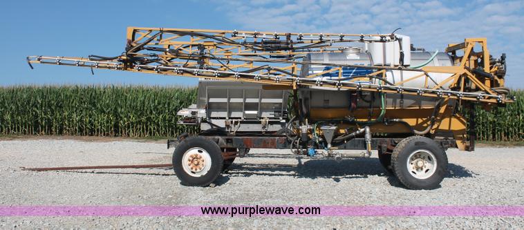 image for item I7841 2005 GVM Prowler XP 1149T self-propelled sprayer/spreader