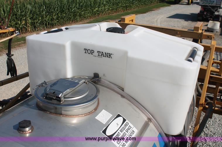 image for item I7841 2005 GVM Prowler XP 1149T self-propelled sprayer/spreader