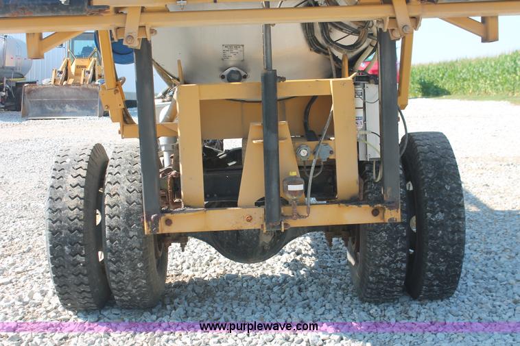 image for item I7841 2005 GVM Prowler XP 1149T self-propelled sprayer/spreader