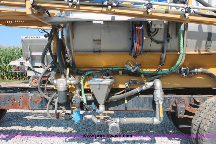 image for item I7841 2005 GVM Prowler XP 1149T self-propelled sprayer/spreader