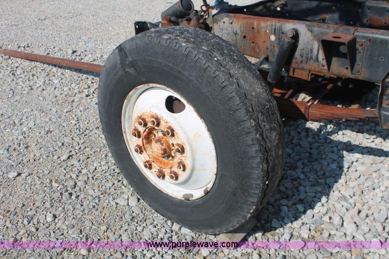 image for item I7841 2005 GVM Prowler XP 1149T self-propelled sprayer/spreader