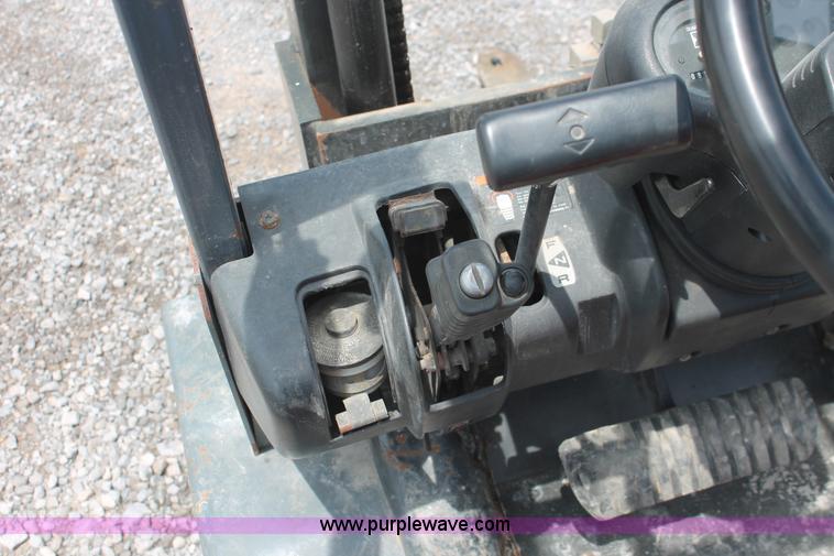 image for item I7843 Toyota 42 forklift