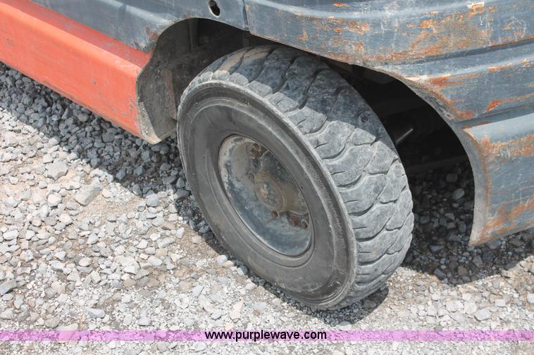 image for item I7843 Toyota 42 forklift