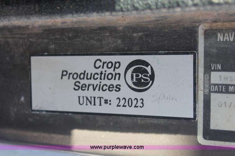 image for item I7850 1991 International 8100 spreader truck