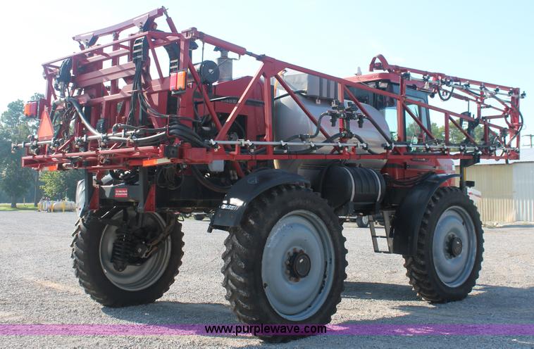 image for item I7851 2005 Case IH SPX3310 Patriot self-propelled sprayer