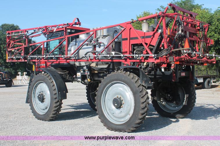 image for item I7851 2005 Case IH SPX3310 Patriot self-propelled sprayer