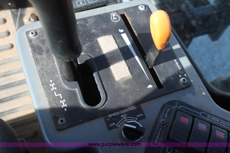 image for item I7851 2005 Case IH SPX3310 Patriot self-propelled sprayer