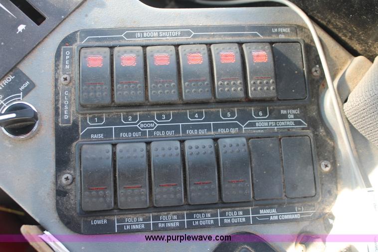 image for item I7851 2005 Case IH SPX3310 Patriot self-propelled sprayer