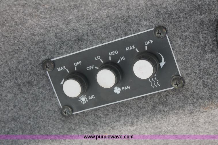 image for item I7851 2005 Case IH SPX3310 Patriot self-propelled sprayer