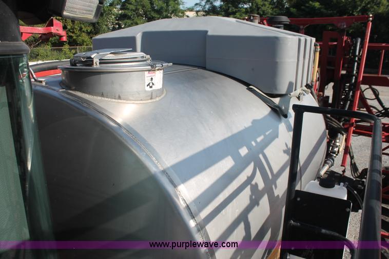 image for item I7851 2005 Case IH SPX3310 Patriot self-propelled sprayer