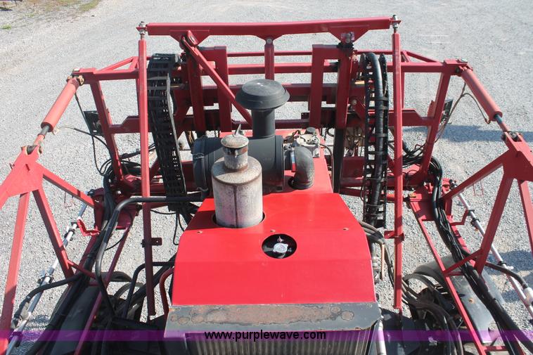 image for item I7851 2005 Case IH SPX3310 Patriot self-propelled sprayer