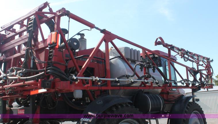 image for item I7851 2005 Case IH SPX3310 Patriot self-propelled sprayer