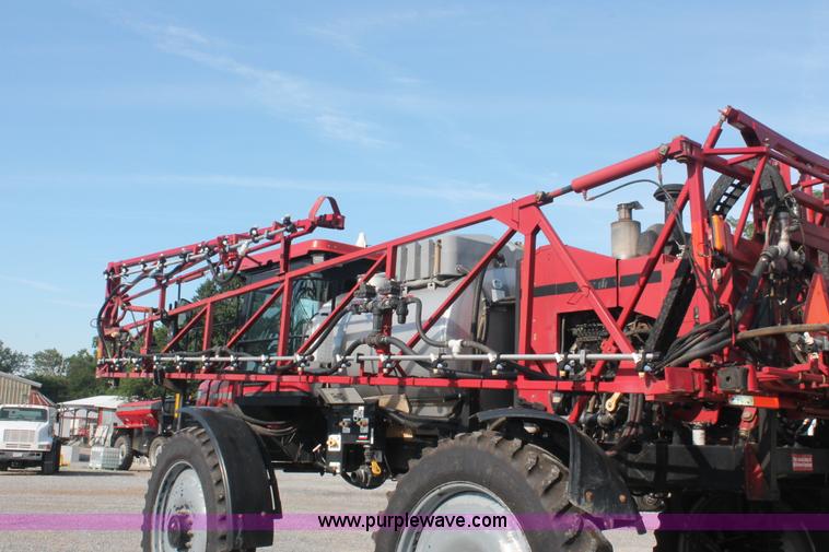 image for item I7851 2005 Case IH SPX3310 Patriot self-propelled sprayer
