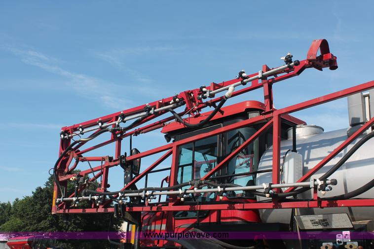 image for item I7851 2005 Case IH SPX3310 Patriot self-propelled sprayer