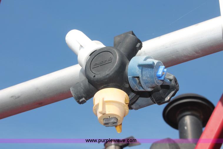 image for item I7851 2005 Case IH SPX3310 Patriot self-propelled sprayer