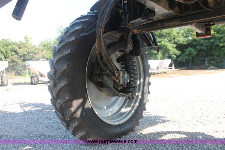 image for item I7851 2005 Case IH SPX3310 Patriot self-propelled sprayer