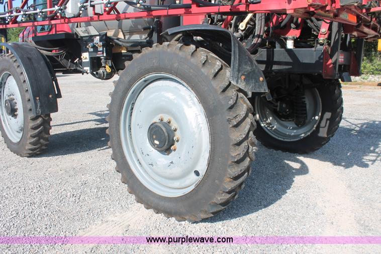 image for item I7851 2005 Case IH SPX3310 Patriot self-propelled sprayer